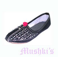 beaded slipper - click here for large view